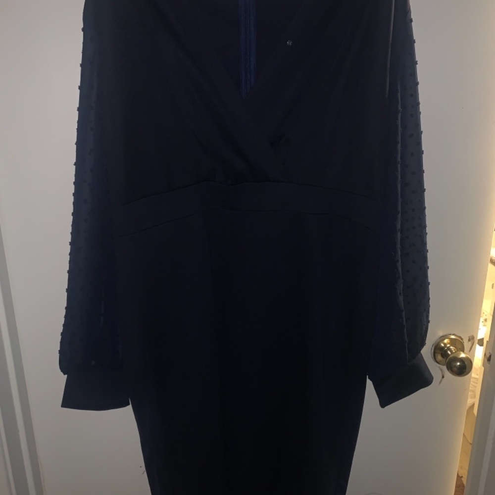 Dress - Picture 4 of 5